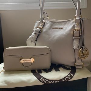 Michael Kors Purse & Wallet Set
